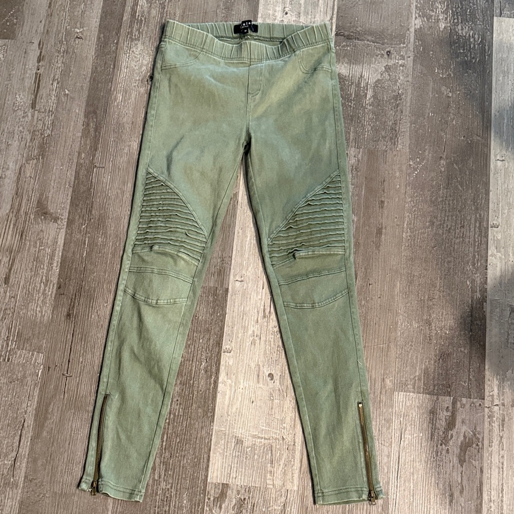 Olive green Moto Ribbed leggings